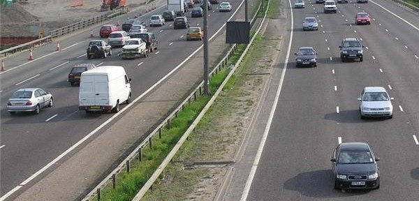 'Electric highways' trials to begin